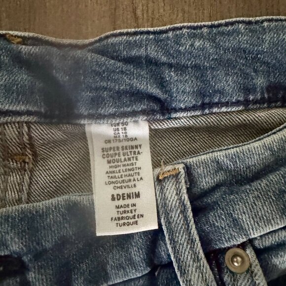 &Denim by H&M Super Skinny High Waist Jeans | Size 18 | Ankle Length | Distresse - Picture 6 of 8